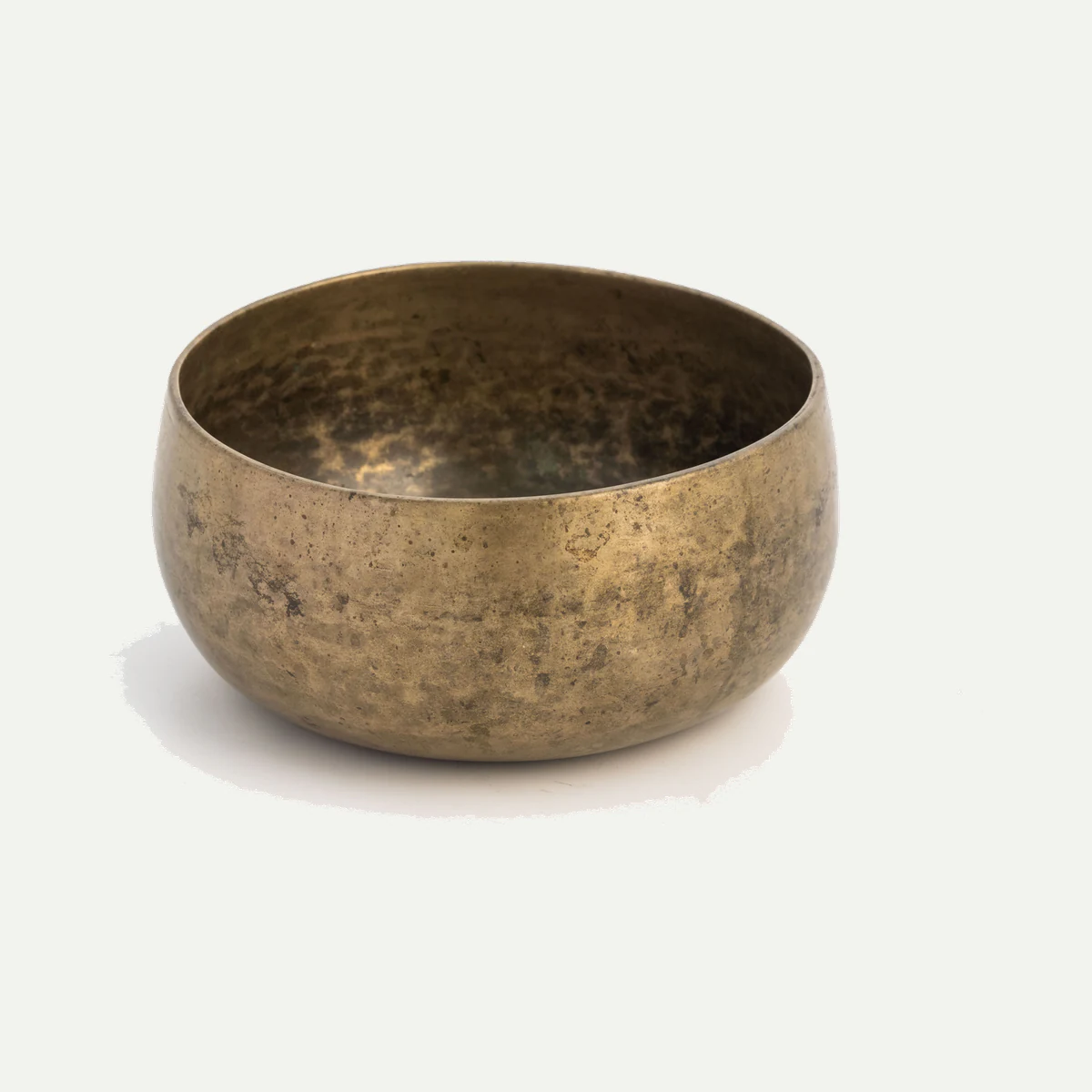 Representative Zangbadi-style old bowl; verify age and condition item by item
